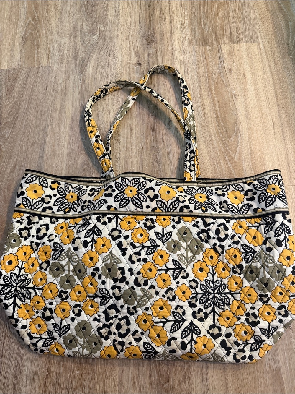 Vera Bradley Grand Tote Go Wild